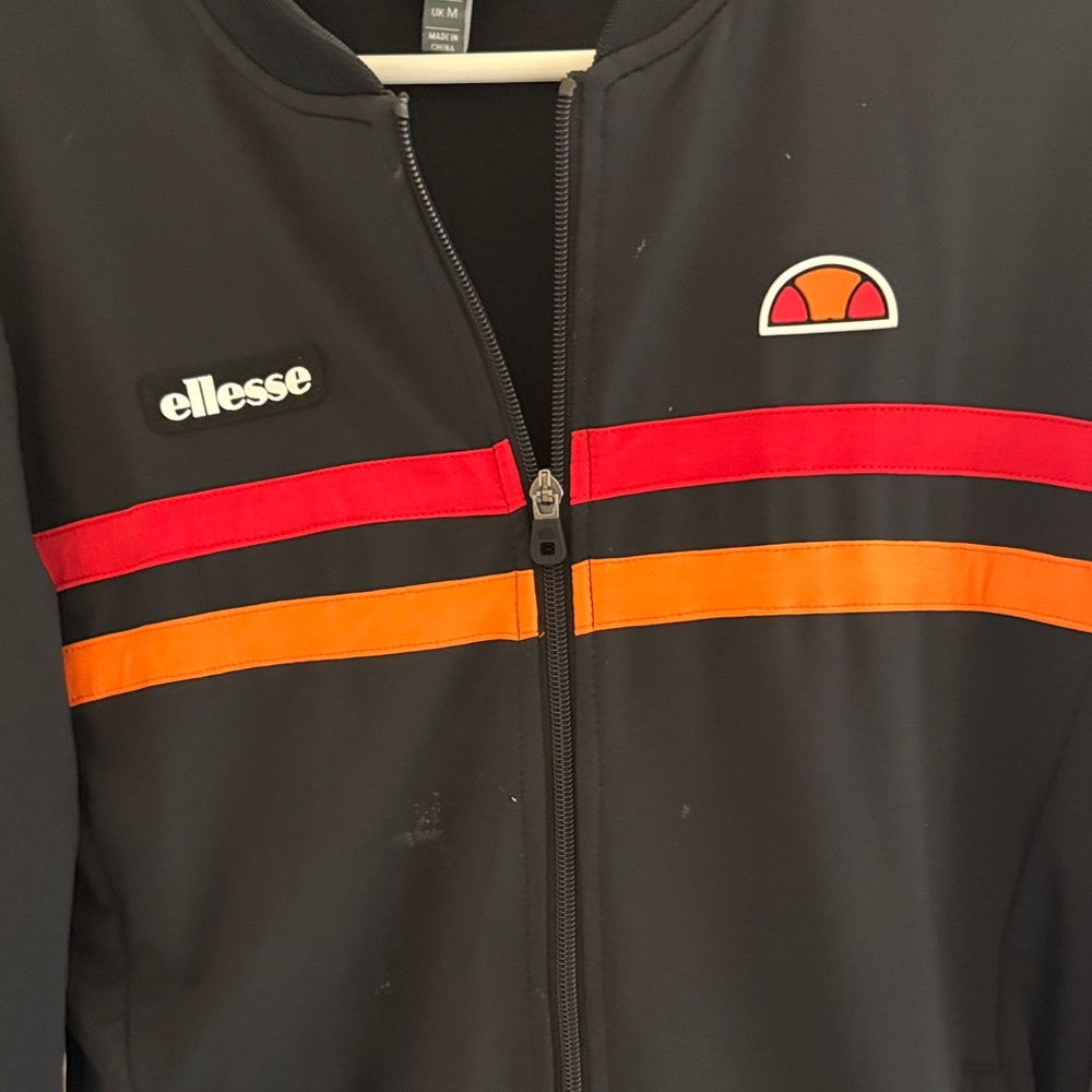 Ellesse Black Jacket with Vibrant Stripes - Picture 3 of 3